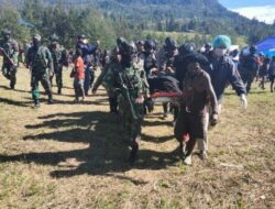 Baku Tembak dengan KKB Papua Masih Berlangsung, Dua Prajurit TNI Tewas
