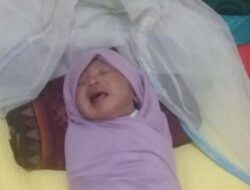 Awalnya Dikira Boneka, Bayi Diselamatkan Warga Bekasi dari Tempat Sampah