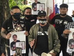 Sejumlah Orang di Bali Menggelar Demo, Minta Polisi Usut Foto Dianggap Hina Jokowi