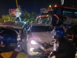 Tabrakan Beruntun Kembali Terjadi, Bus Tabrak 9 Kendaraan yang Sedang Berhenti di Lampu Merah Bantul