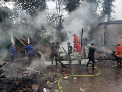Sebuah Gudang di Pondok Pesantren An-Nur 3 Malang Terbakar