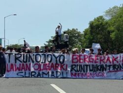 Mahasiswa Madura Blokade Suramadu, Tolak Presiden Tiga Periode