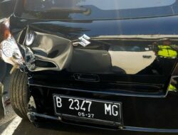 1 Orang Luka Akibat Kecelakaan Beruntun 4 Mobil di Tol JORR Jatiwarna