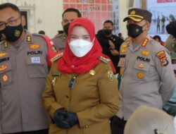 Kepala Kepolisian Negara Republik Indonesia Melaksanakan Kunjungan Kerja Dalam Rangka Meninjau Vaksinasi Covid-19 Secara Serentak