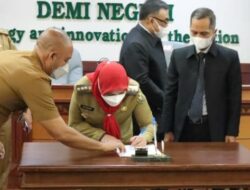 Walikota Bandar Lampung Menghadiri Penandatanganan Kesepakatan Bersama Antara Pemerintah Kota Bandar Lampung Dengan Universitas Lampung