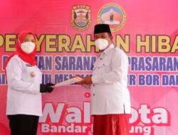 Walikota Bandar Lampung Salurkan Bantuan Sarana Dan Prasarana Berupa Sumur Bor Dalam Kepada Ponpes Dan Masyarakat