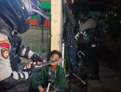 Tiga Remaja Pencuri Burung di Depok Ditangkap,Pelaku Membawa Sembilah Golok