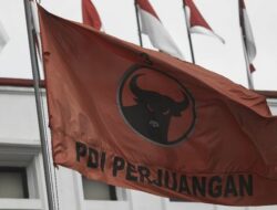Seluruh Kantor Partai Pasang Bendera Setengah Tiang Sebagai Penghormatan Terakhir Wafatnya Tjahjo Kumolo
