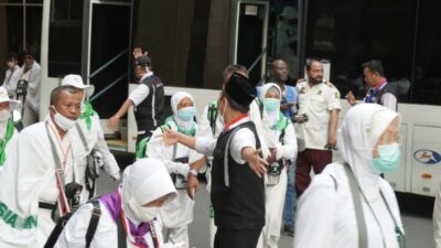 Proses pemulangan jemaah haji Indonesia. (Sumber: Dok. MCH 2022 via Lampost)