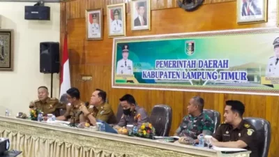 Wabup Lamtim Azwar Hadi Pimpin Rapat Persiapan Pelaksanaan HUT RI Ke-77 Kabupaten Lampung Timur