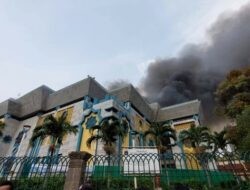 Breaking News ! Kubah Masjid Islamic Center Jakarta Terbakar