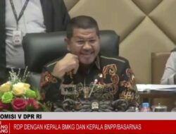Viral ! Pimpinan Komisi V Tertawa di Depan Mic Saat Gempa