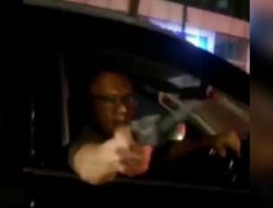 Viral ! Video Seorang Pengemudi Pajero Acungkan Senjata di Kelapa Gading