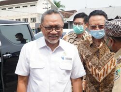 Mendag Zulhas Bantah Disebut Titip Ponakan Masuk Unila: Saya Tidak Punya Ponakan Bernama Itu