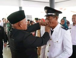 Sah !!! Bupati Nanang Lantik Syarifudin Lana Sebagai PAW Kepala Desa Kecapi
