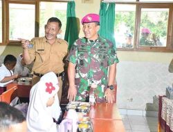 Yonif 7 Marinir Dukung Program Makan Bergizi Gratis untuk Siswa di Teluk Pandan
